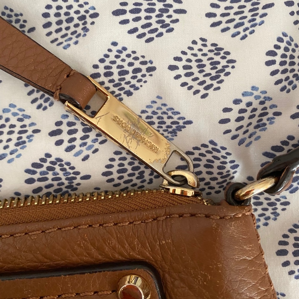 SOLD - Michael Kors Brown Gilmore Cross Body Bag - Picture 8 of 13